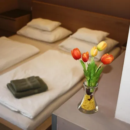 Polus Couette-café 3*