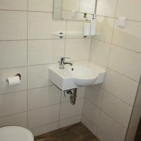 Polus Oda ve Kahvaltı Sopron