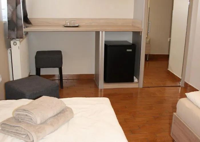 Polus Bed & Breakfast